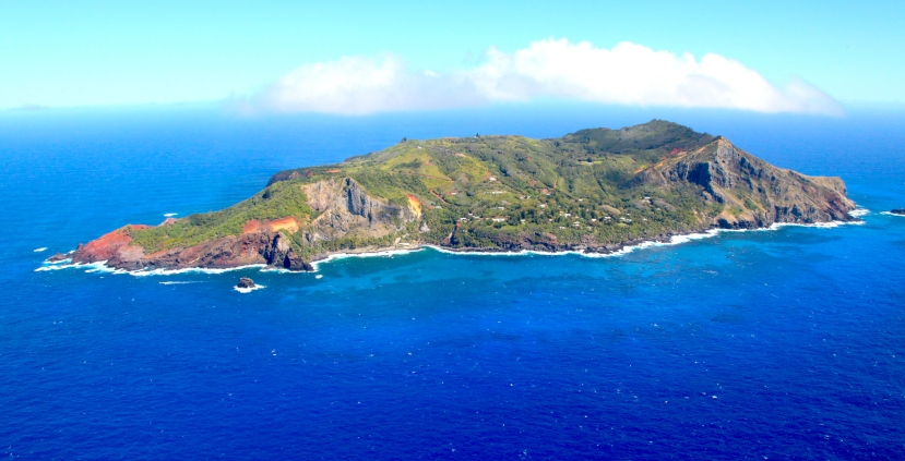 A Remote Island Expedition from Tahiti to Pitcairn with Crooked Compass