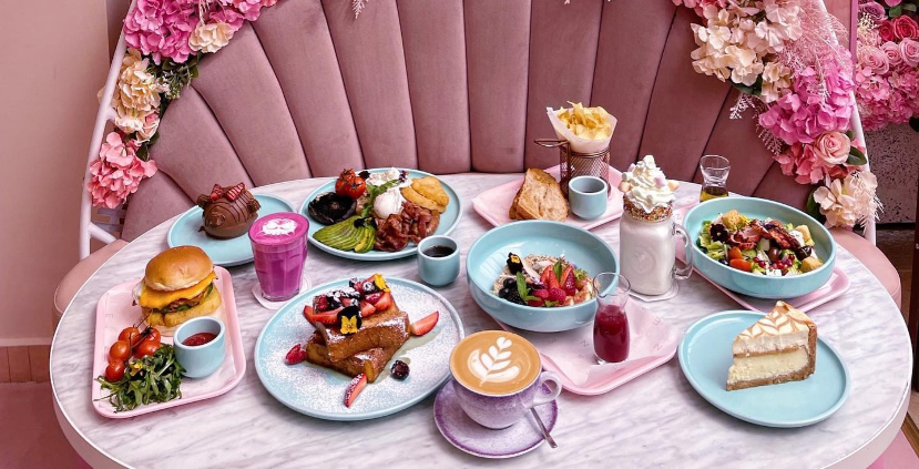 Top Cafes in Mayfair: An Elegant Affair Overlooking Hyde Park