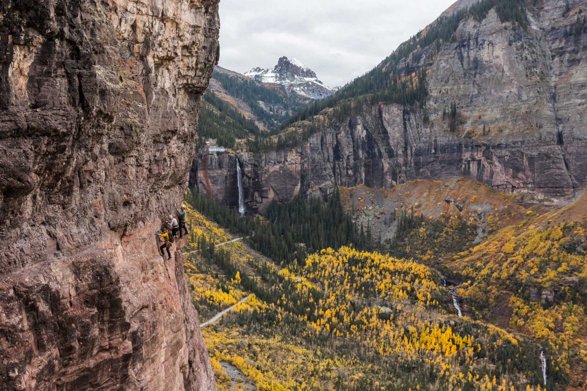 Glimpse views of Bridal Veil Falls as you cross the ferrata