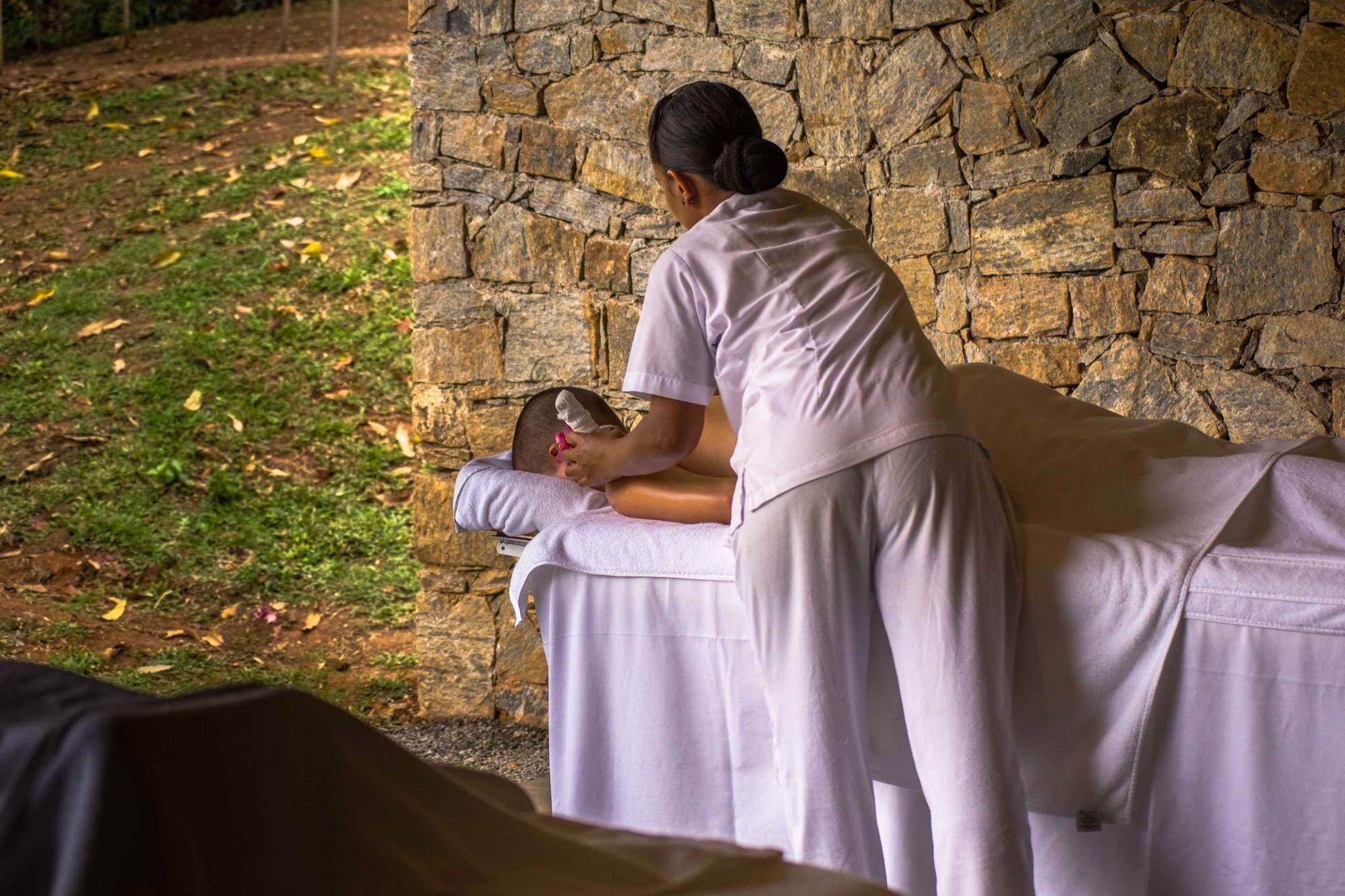 ayurvedic massage at santani wellness kandy